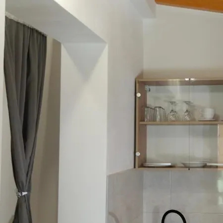Apartman Frane *