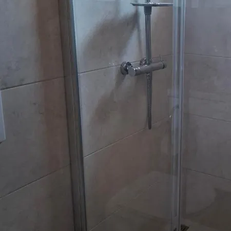 Apartman Frane *
