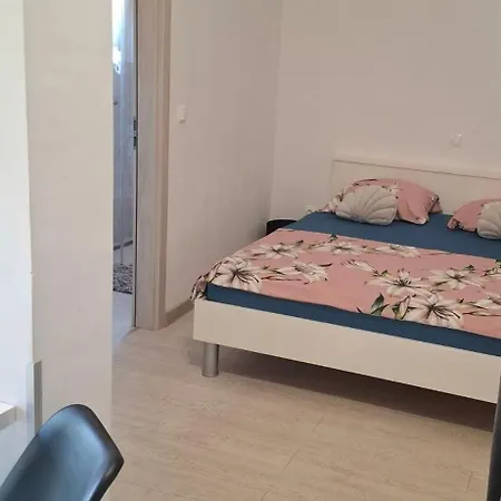 Frane Tribunj (Sibenik-Knin)